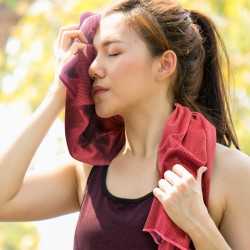 Sports Towels  - Yeti Premium Cooling Towel - Tube