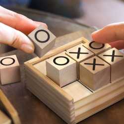 Executive Toys and Games  - Tic Tac Toe Game