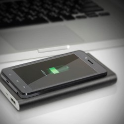 Power Banks  - Titus Wireless Charging Power Bank